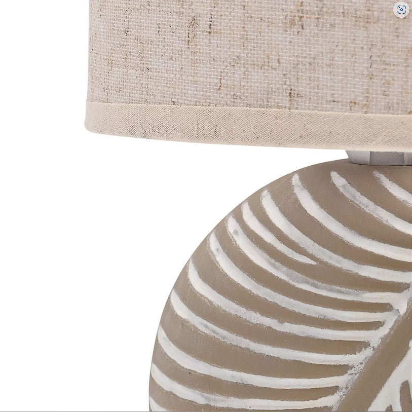 Hestia Natural Circle Leaf Lamp - 24cm